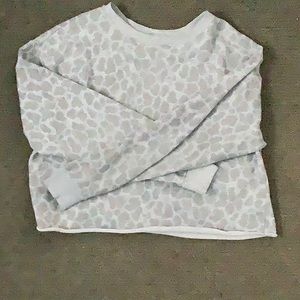 GREY CHEETAH PRINT SWEATSHIRT